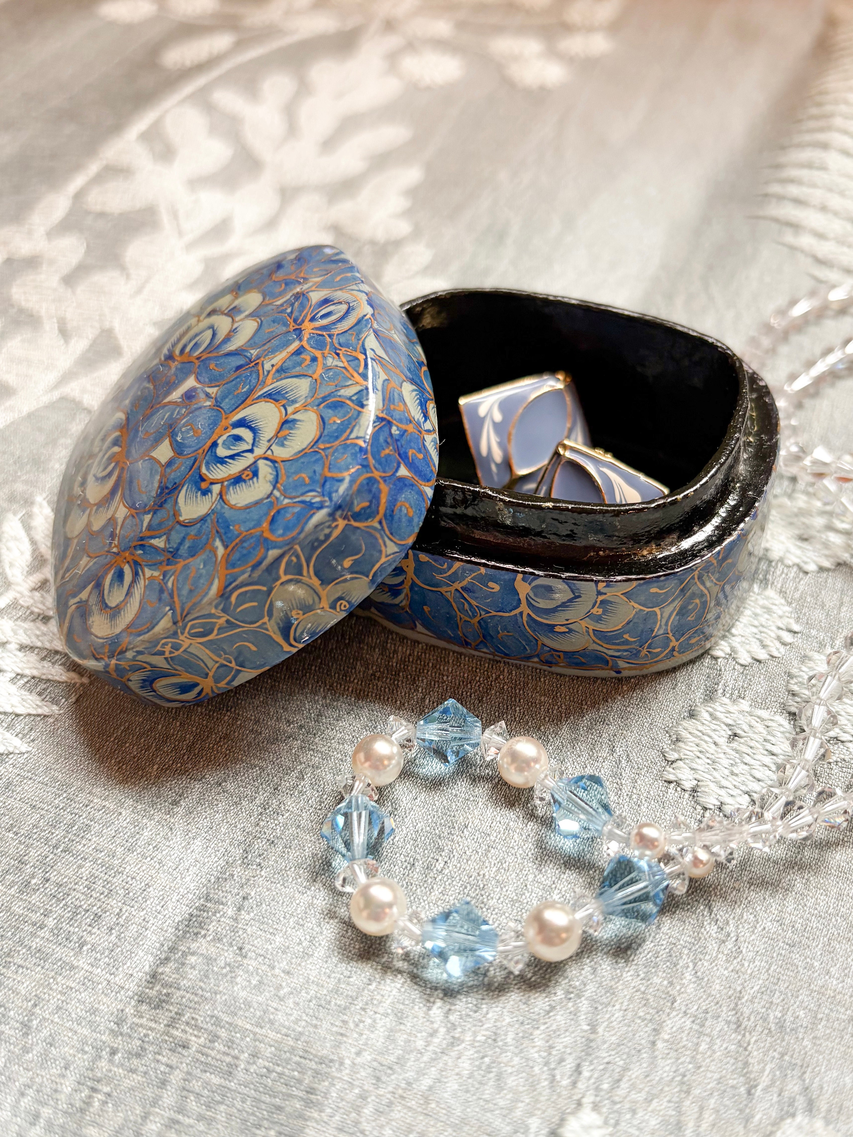 Kashmiri Paper Mâché Trinket Box | Vintage Jewellery Holder