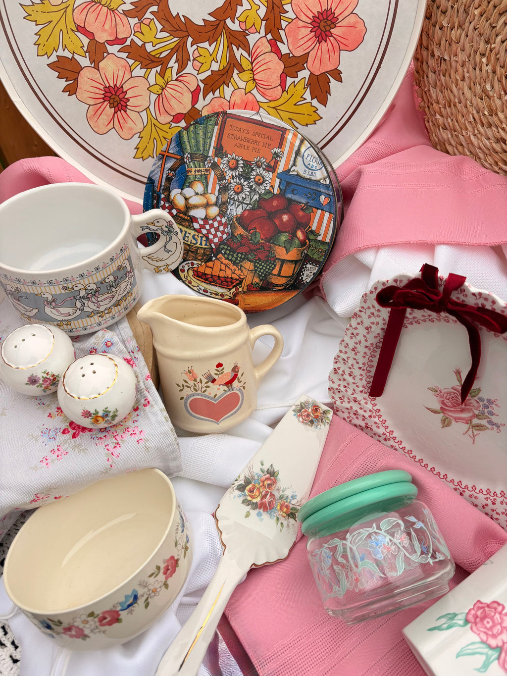 Grandmacore Kitchen - Aesthetic Mystery Decor Box