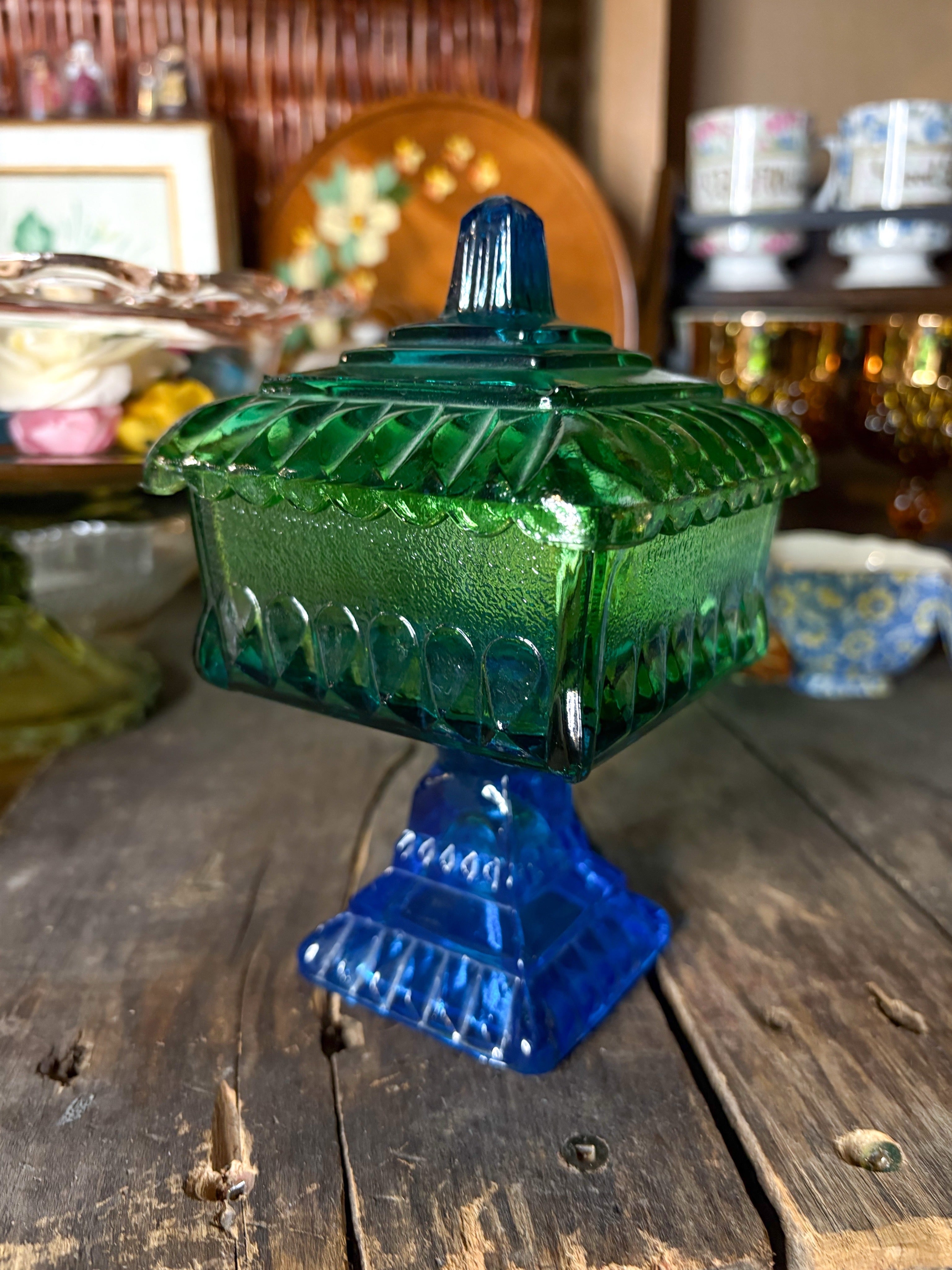 Jeannette Glass Co. Flashed “Wedding Box” (1950s/60s)