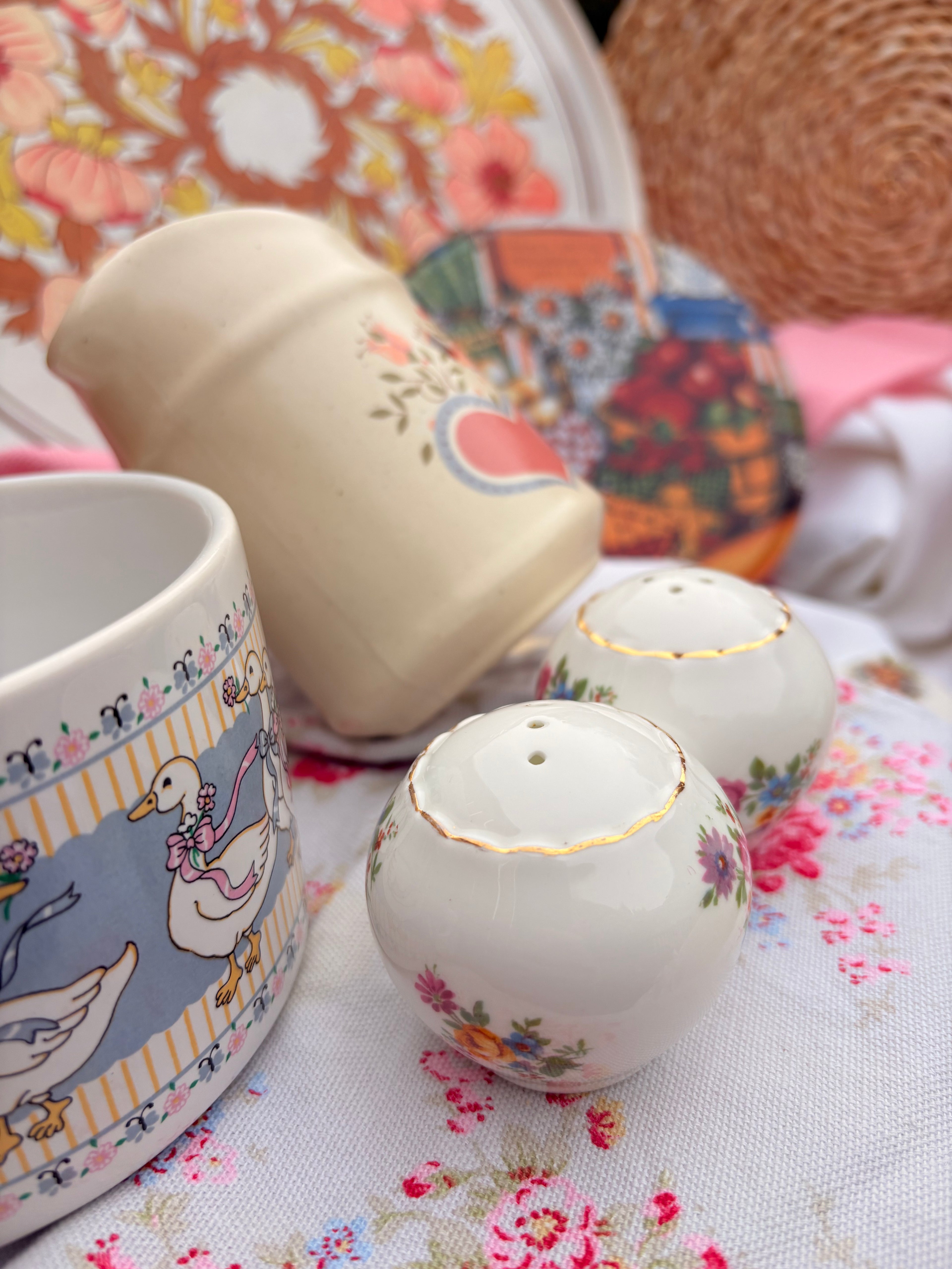 Grandmacore Kitchen - Aesthetic Mystery Decor Box